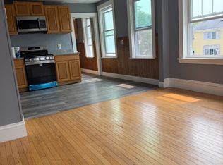 157 Vernon St #3, Worcester, MA 01610