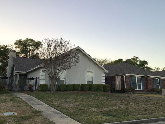 3rd image of 6420 Chaprice Ln