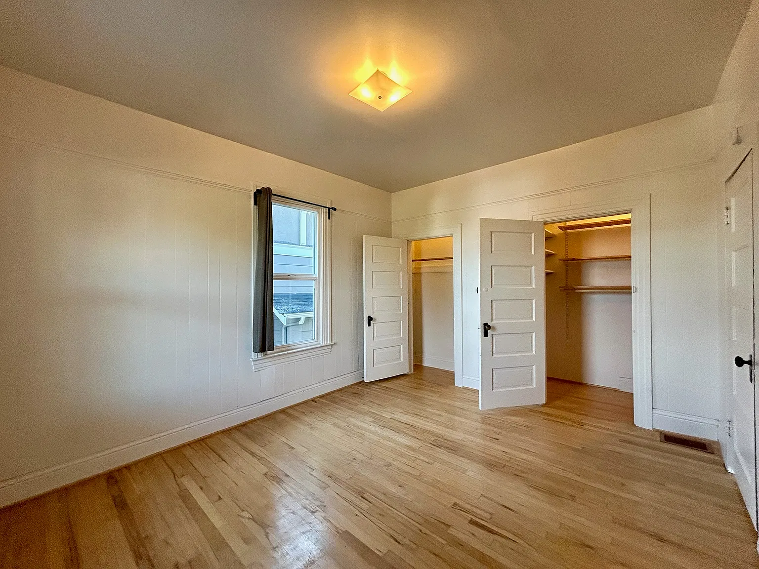 3922 Whitman Ave N — Photo 3