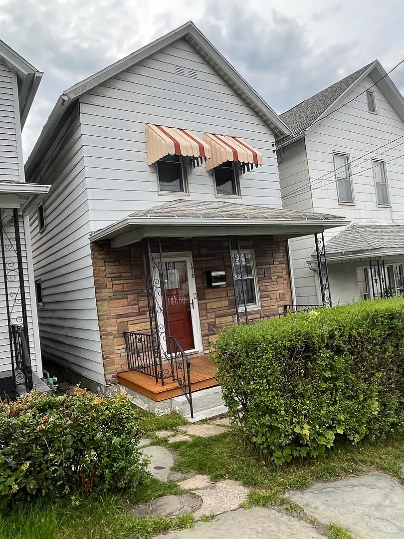 1418 S Webster Ave photo 1