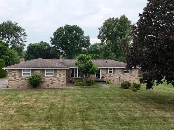 5211 Ault Ave NE, Louisville, OH 44641