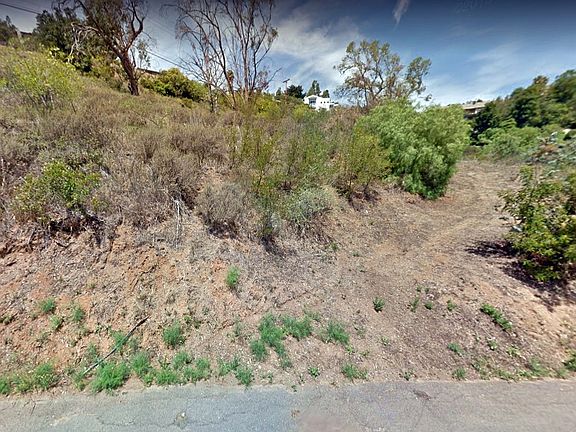 4th image of 4201 Mar Vista Dr