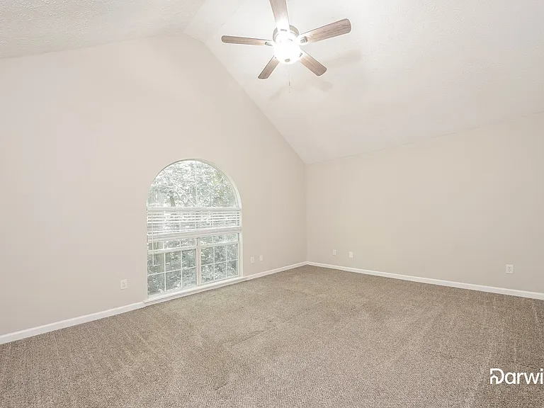 2896 Valley Ct — Photo 12