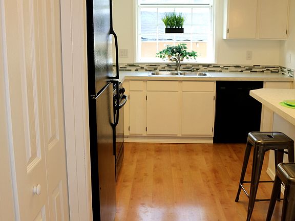 4th image of 13921 26th Ave SE