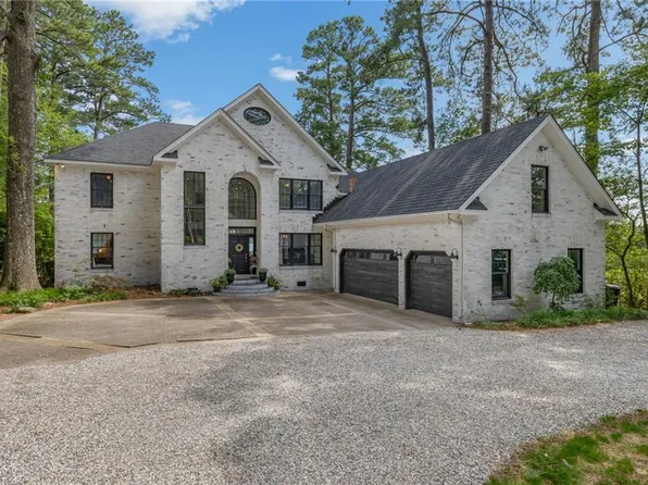 1706 S Woodside Ln, Virginia Beach, VA 23454