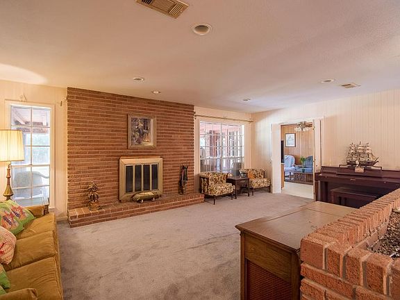 2nd image of 241 Oakwood Dr