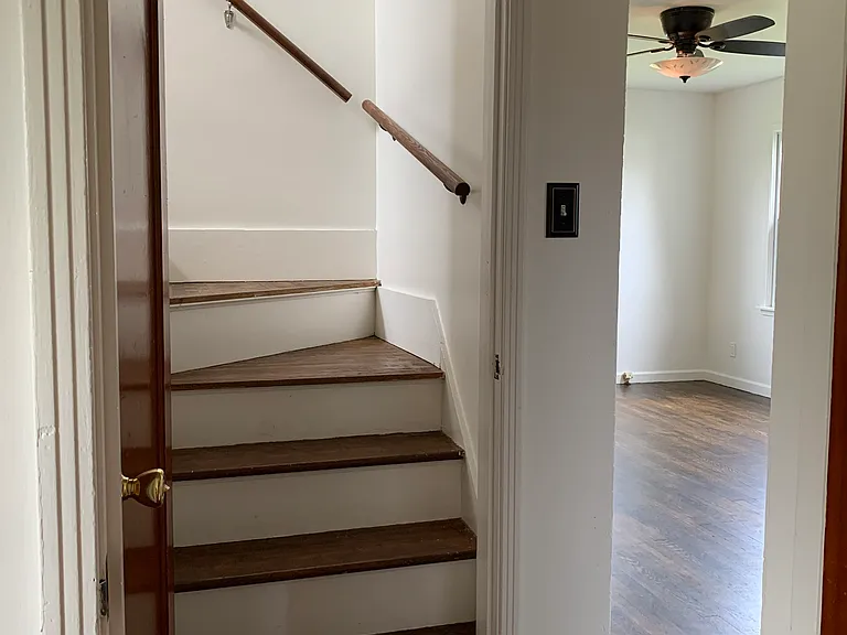 141 Homewood Ave — Photo 17