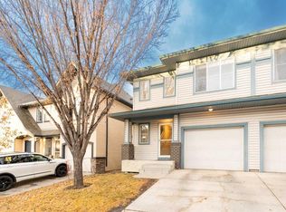 24 S Hidden Creek Rise NW, Calgary, AB T3A6L5