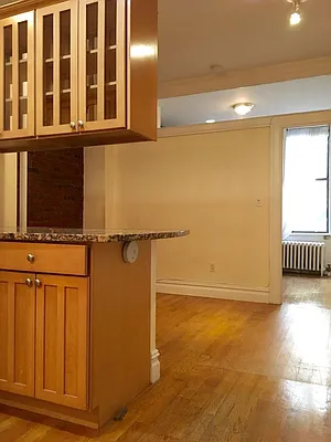 Rented by Urban Real Estate Property Group Inc | media 4