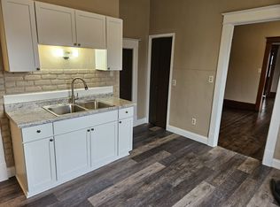 5730 W Rogers St, Milwaukee, WI 53219