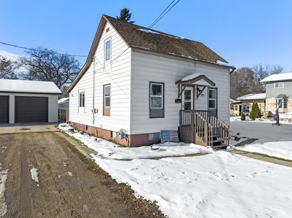 509 10th St NE, Minot, ND 58703