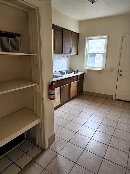 1 bed, $900 — Photo 4