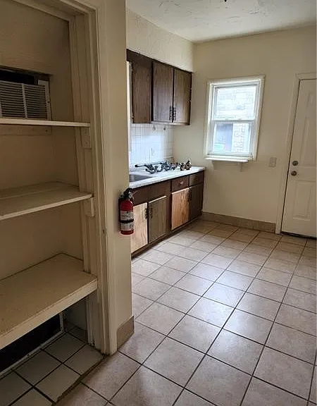 193 Castle Shannon Blvd #A — Photo 4