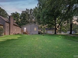 1202 Cart Ln, Belleville, IL 62221