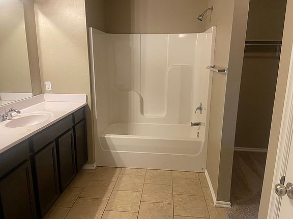 5th image of 8513 SW 50th St