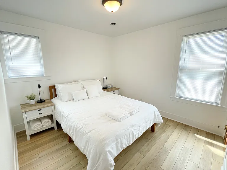 2129 Sunset Ave #2 — Photo 6