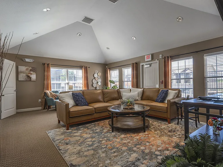 Heights at Delaware Ridge — Photo 22