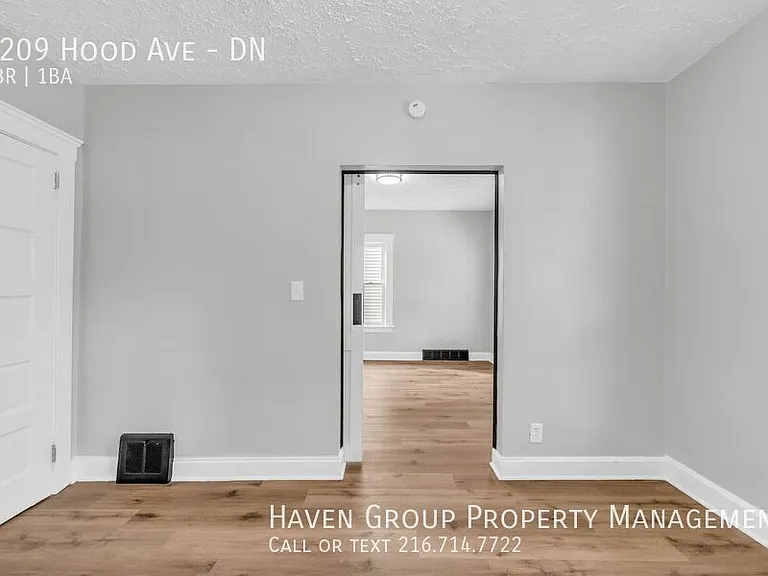 2209 Hood Ave #DN — Photo 6