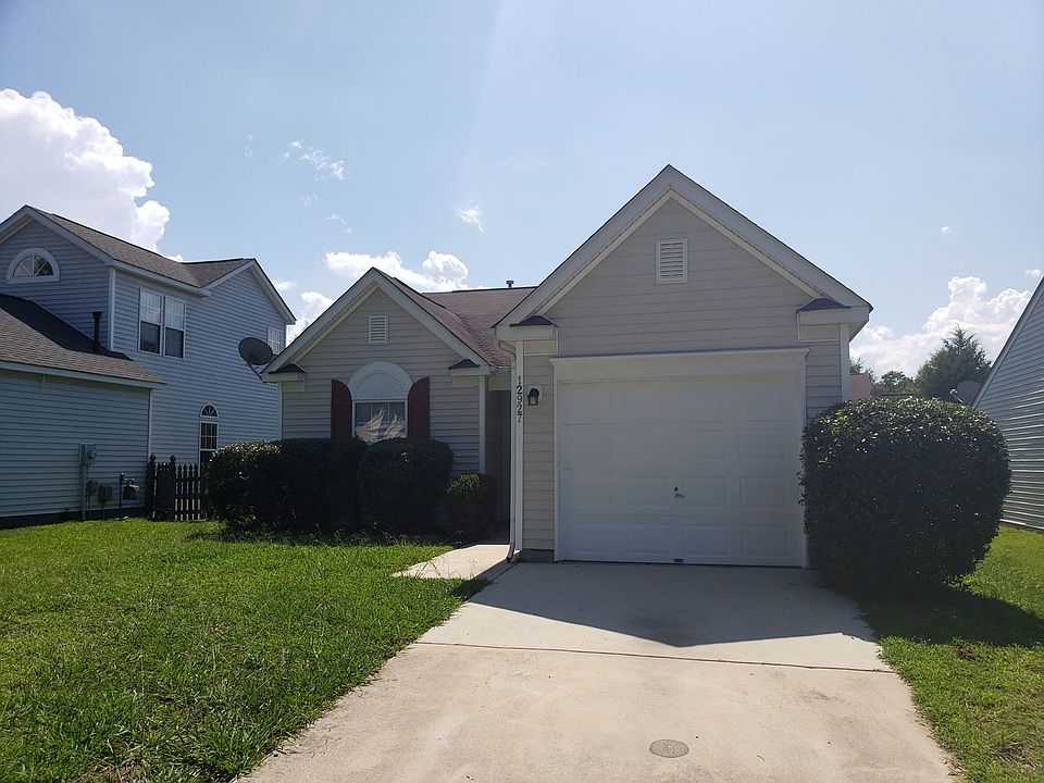 1st image of 12927 Planters Row Dr