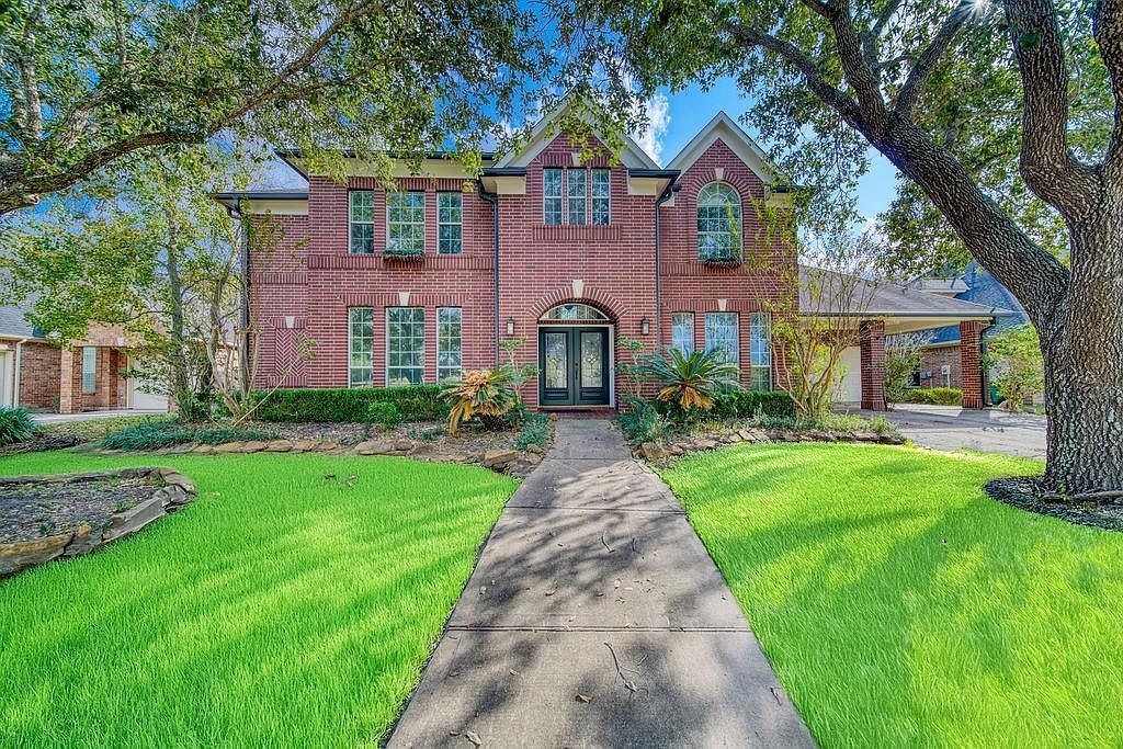 9606 Oakland Lake Way