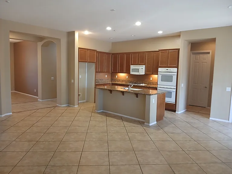 16153 Pamplona St — Photo 16