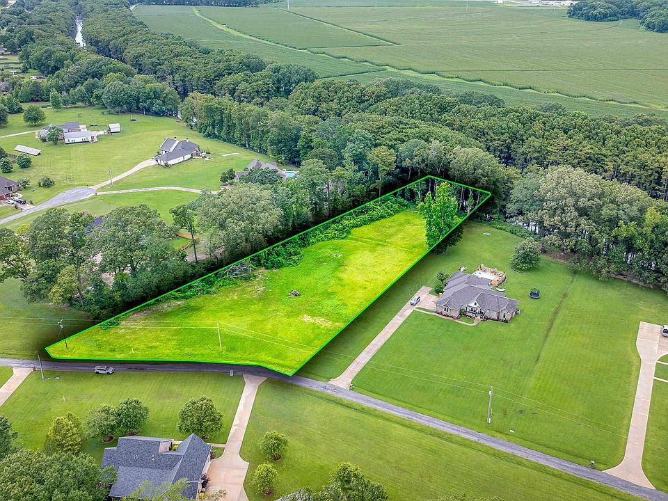 1st image of 565 Parrots Beak Rd