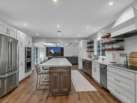 4th image of 1610 Calvary Ct