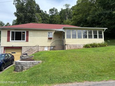 242 Maple St, Trucksville, PA, 18708