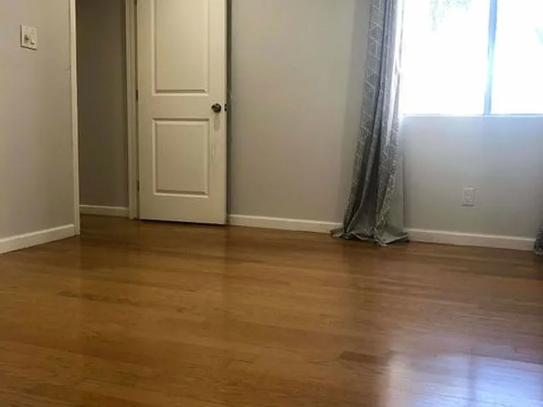 4410 N Longview Ave #223 — Photo 10