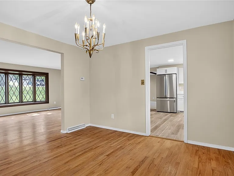 219 Main Entrance Dr — Photo 10