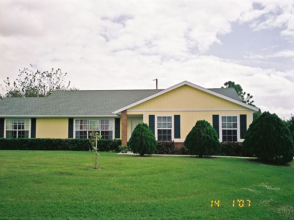 1st image of 3270 SE Pinto St