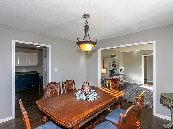 5th image of 12418 Pine Valley Dr
