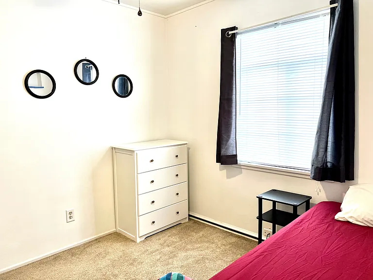 6829 Waveland Ave — Photo 25