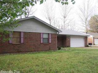 6 Julner Dr, Searcy, AR 72143