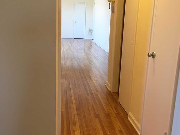 4th image of 2350 Linwood Ave #5G-505G