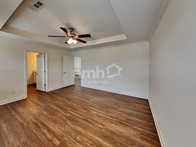 5063 Trailwater Dr — Photo 12