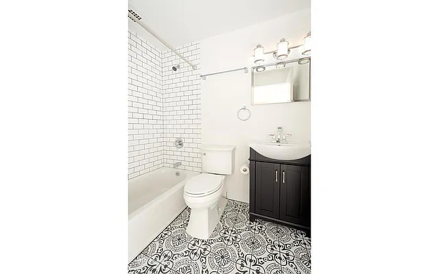 Rented by Douglas Elliman | media 14