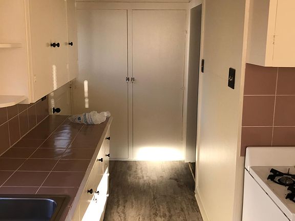 3rd image of 326 Nebraska St #1/2