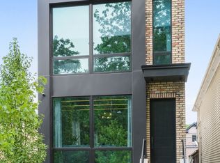 2035 N Wolcott Ave, Chicago, IL 60614