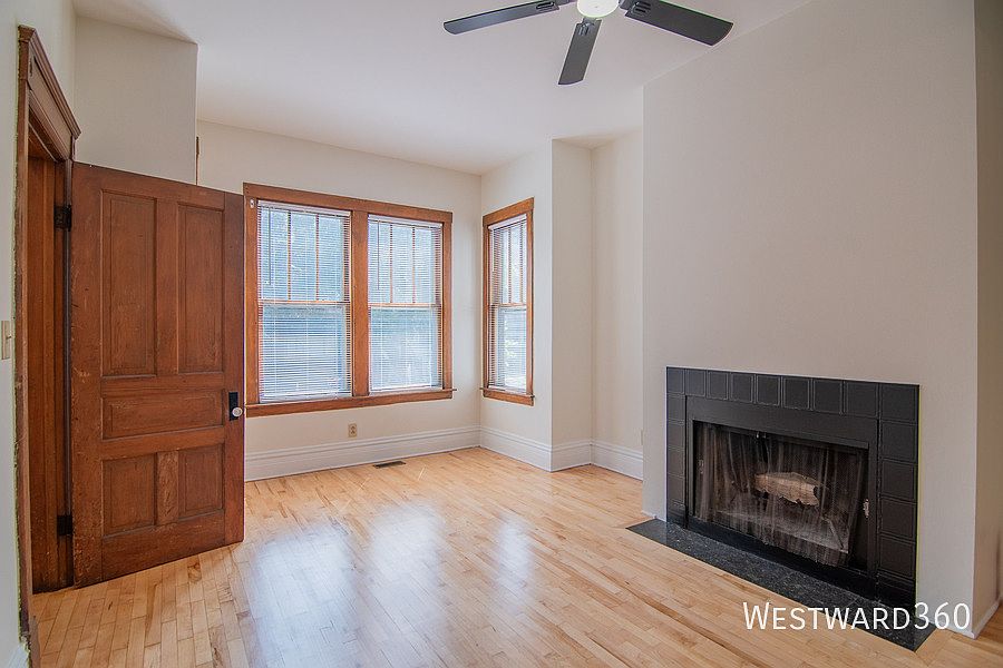 1st image of 3356 N Kenmore Ave #1