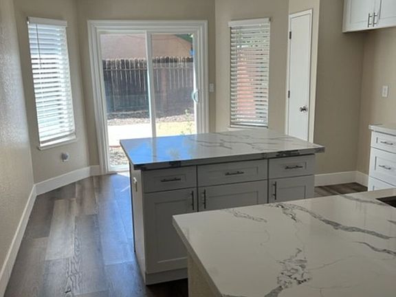 3rd image of 3035 Bridgeford Dr