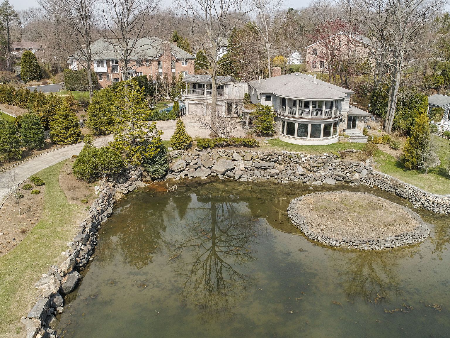 10 Premium Point, New Rochelle, NY 10801 Zillow