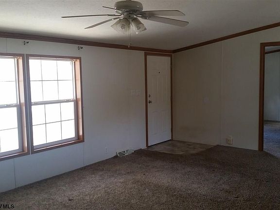 4th image of 29 Laager Ln