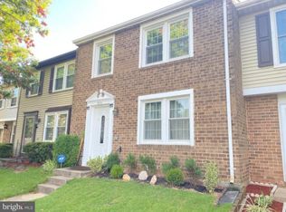 8331 Pondside Ter, Alexandria, VA 22309