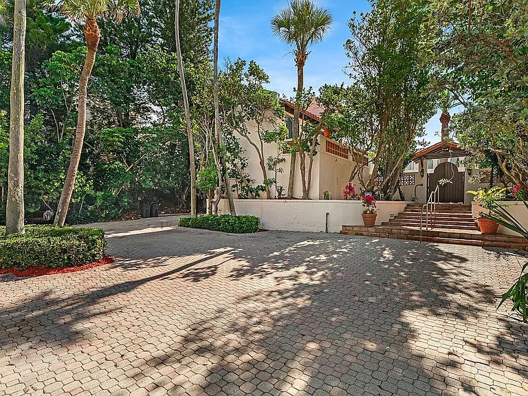 1 Ocean Ln — Photo 13