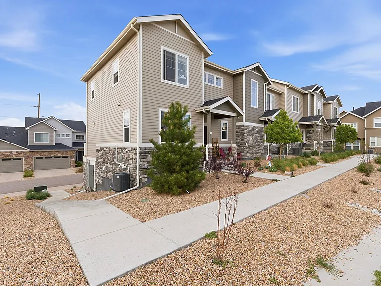 5620 Canyon View Dr — Photo 3