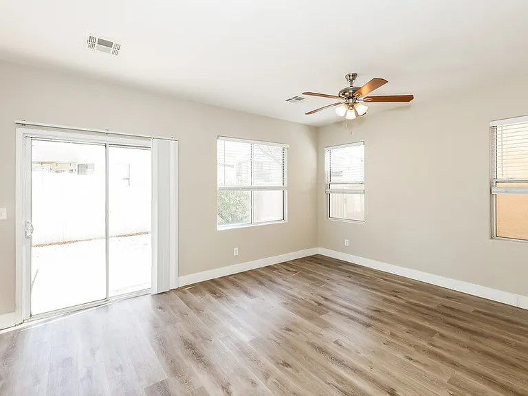 892 Shining Rose Pl — Photo 6