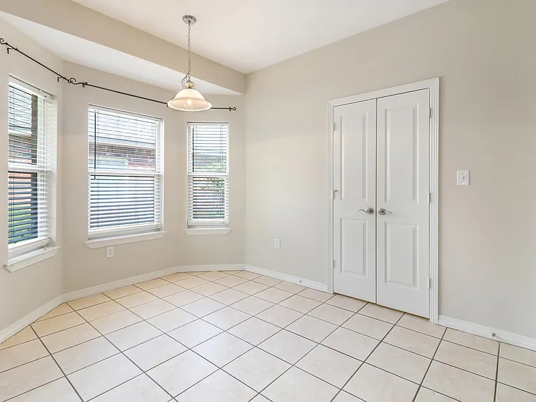 102 Whipperwill Way — Photo 9