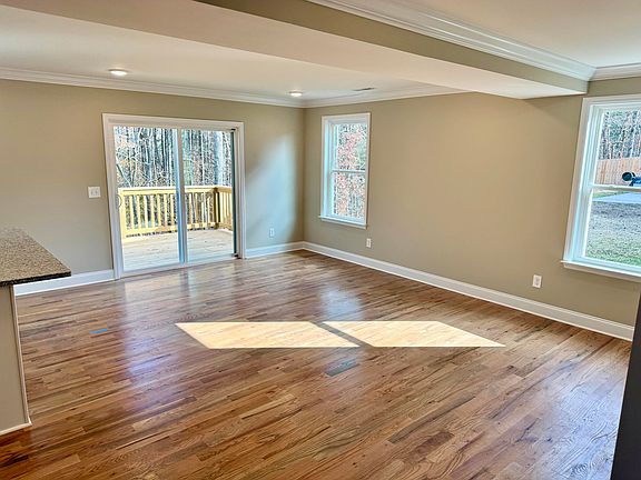5th image of 3146 Brookmore Trl NW