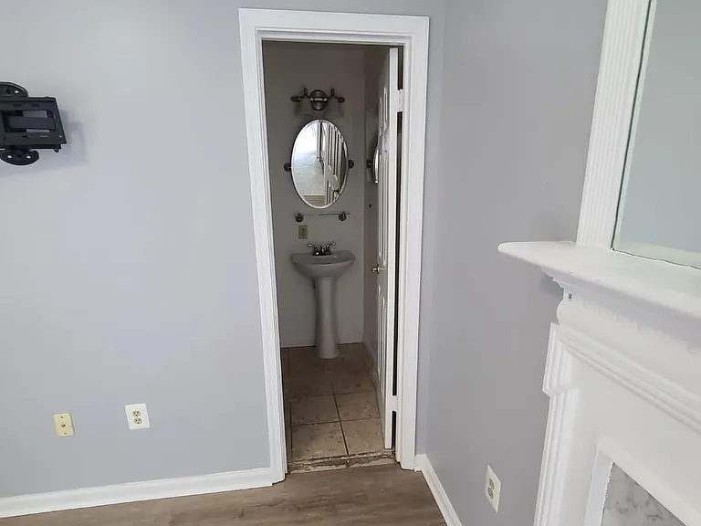 2130 Colonel Way — Photo 4
